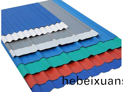 各種(zhong)型號綵鋼瓦